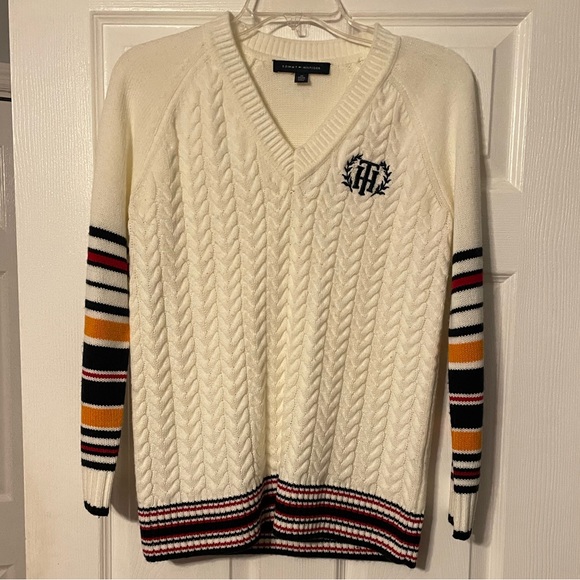 Tommy Hilfiger Sweaters - 🎉🎊HOST PICK🎊🎉 Tommy Hilfiger Varsity Cable Knit Sweater